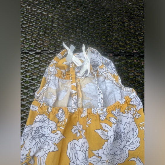 Girls Yellow Pant Romper Size 12 Months By Shabby Chic with snap-ease bottoms - Picture 8 of 10